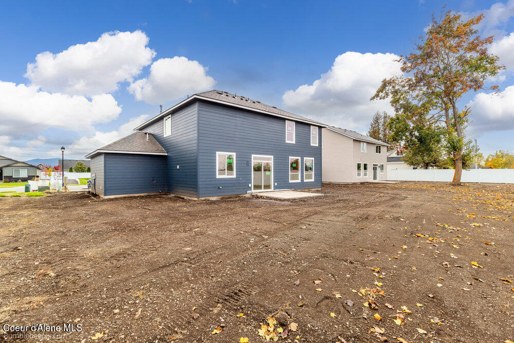 Hayden, Idaho 83835, United States, 4 Bedrooms Bedrooms, ,3 BathroomsBathrooms,Residential,Pending,57408