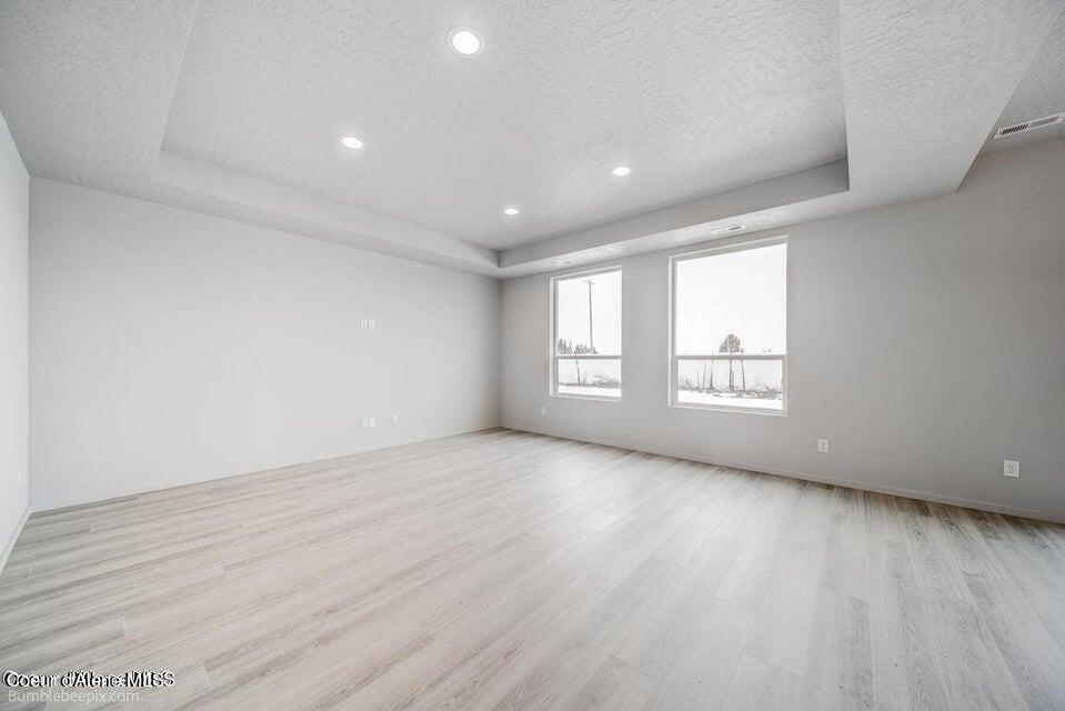 Hayden, Idaho 83835, United States, 4 Bedrooms Bedrooms, ,3 BathroomsBathrooms,Residential,Pending,57408