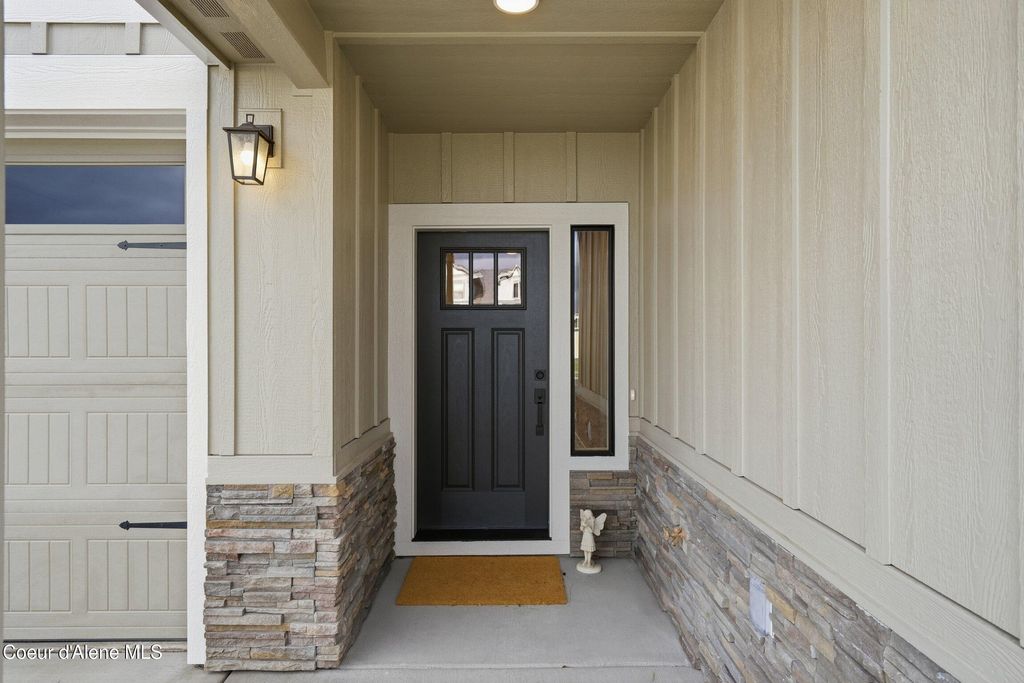 Photo of 2429 Victor Loop, Coeur dAlene, ID 83815 (MLS # 26-259)