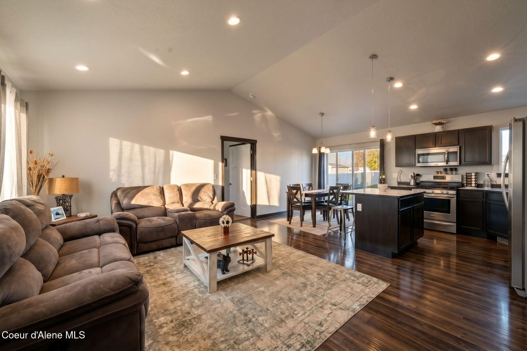 Photo of 1525 Ewell CT, Post Falls, ID 83854 (MLS # 26-10218)