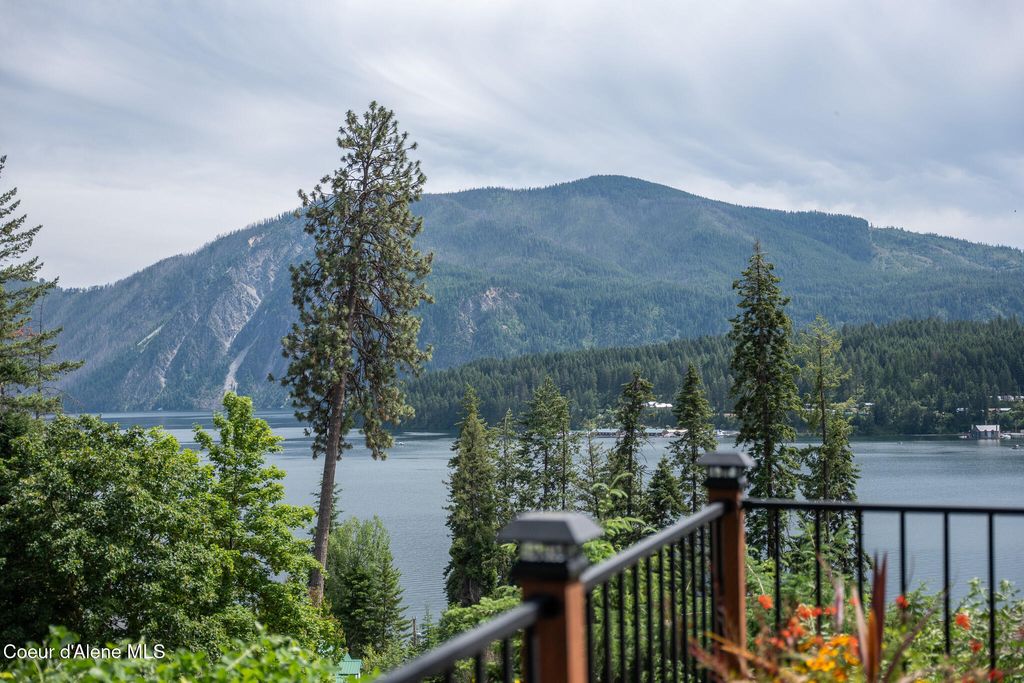 Photo of 17532 Bannock Drive Drive, Bayview, ID 83803 (MLS # 25-6414)
