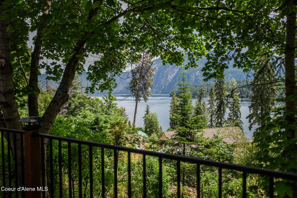 Photo of 17532 Bannock Drive Drive, Bayview, ID 83803 (MLS # 25-6414)