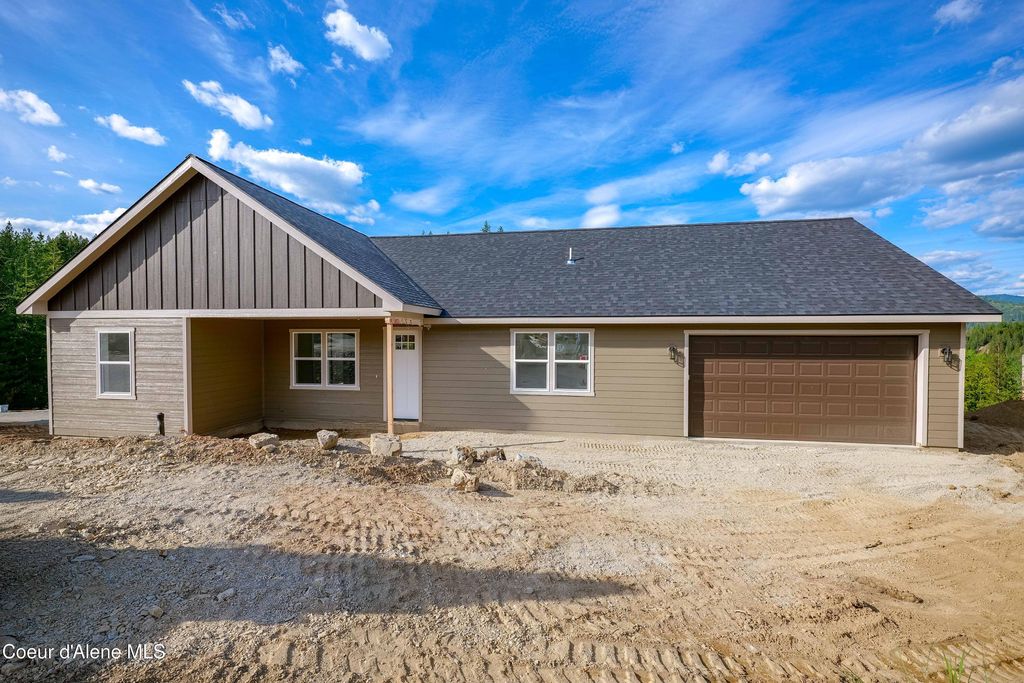 Photo of 207 Palamino, Pinehurst, ID 83850 (MLS # 26-5256)