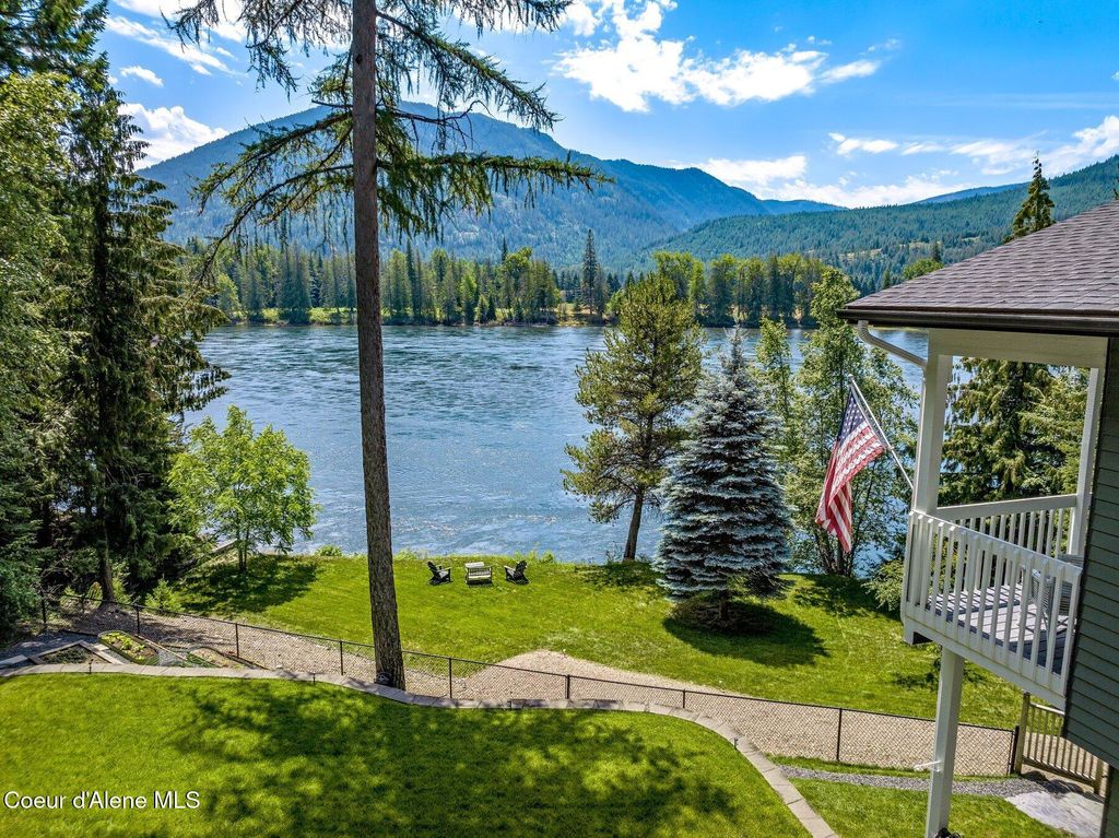 Photo of 512 River, Clark Fork, ID 83811 (MLS # 25-6979)