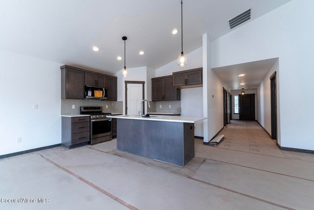 Photo of Lt 2 Blk 2 Valley St, Oldtown, ID 83822 (MLS # 25-3662)