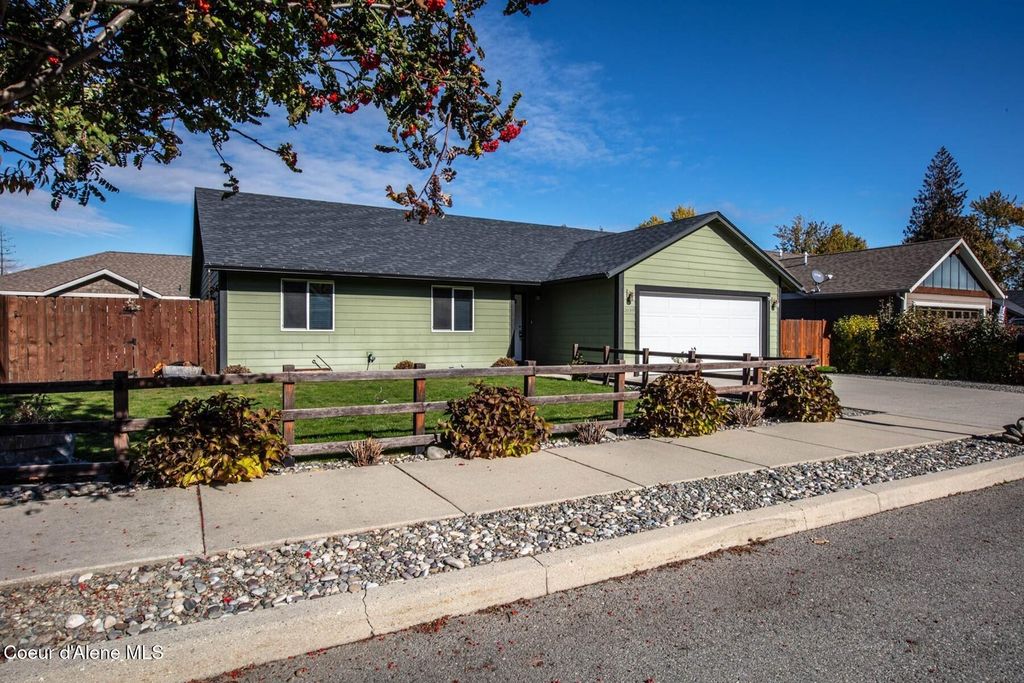 Photo of 3119 Spring Creek Creek, Sandpoint, ID 83864 (MLS # 25-10560)