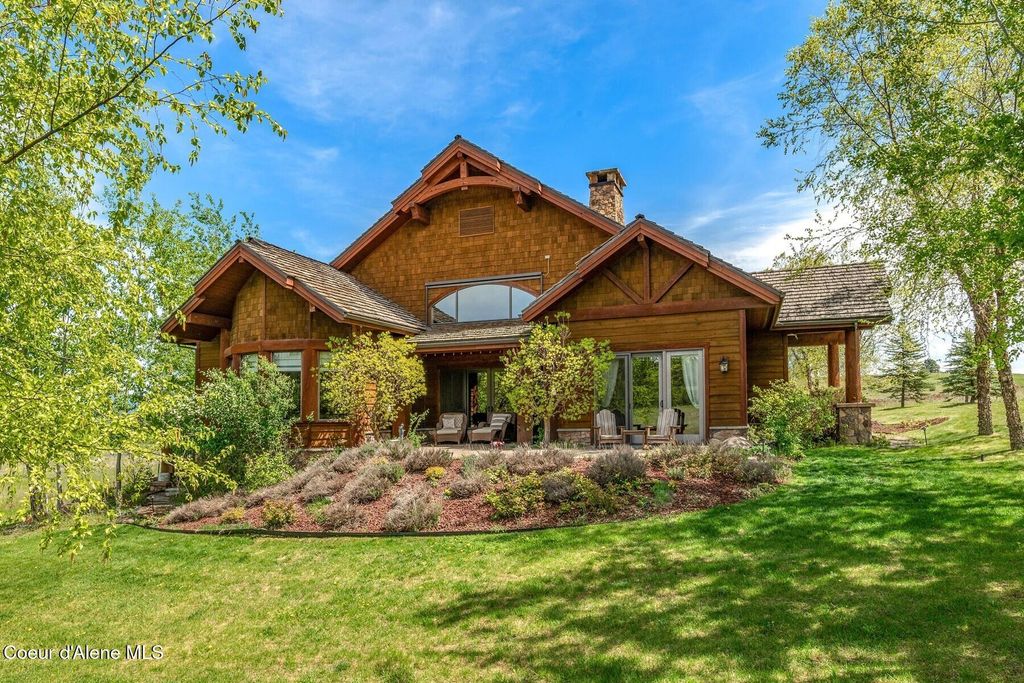 Photo of 16829 Lazurite Dr, Coeur dAlene, ID 83814 (MLS # 25-4798)