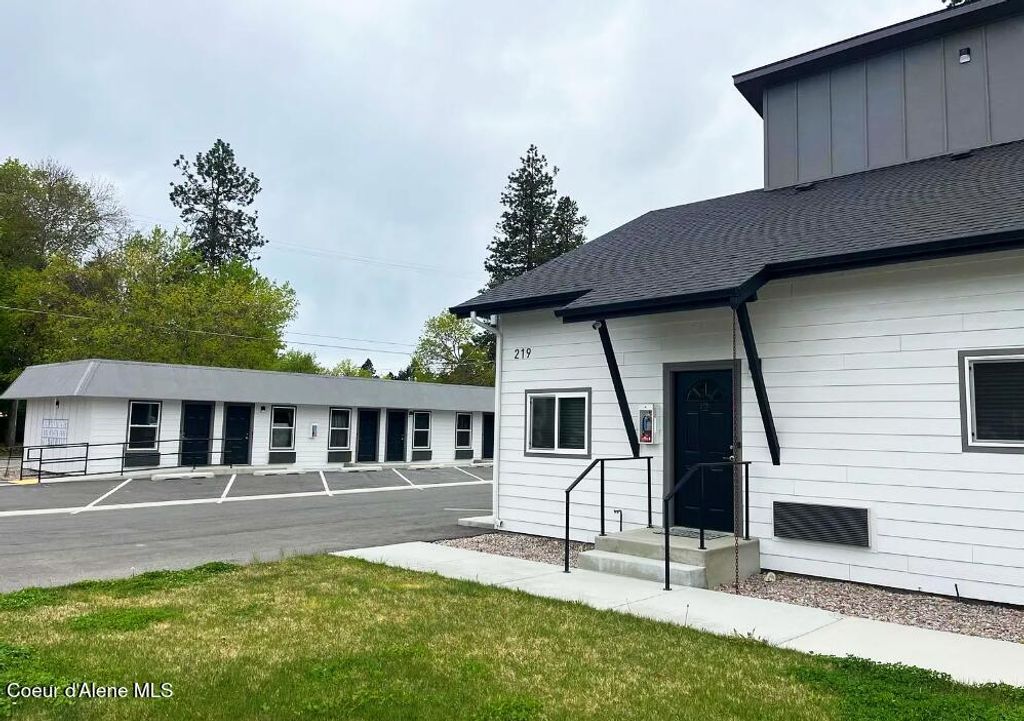 Photo of 219 Coeur D Alene Lake Lake, Coeur dAlene, ID 83814 (MLS # 26-1232)