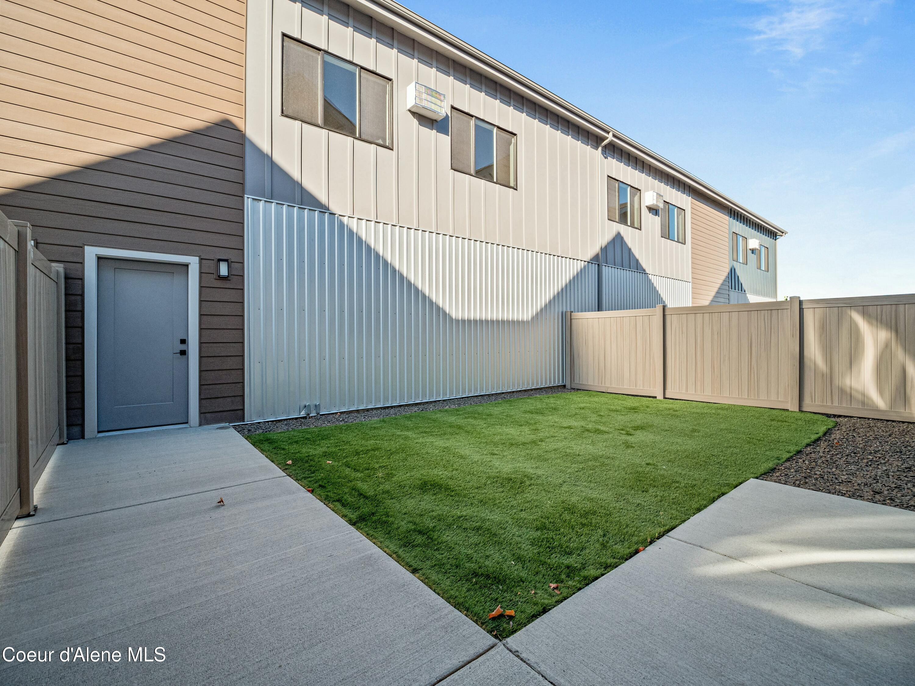 1033 E Railroad Ave, Post Falls, Idaho image 31