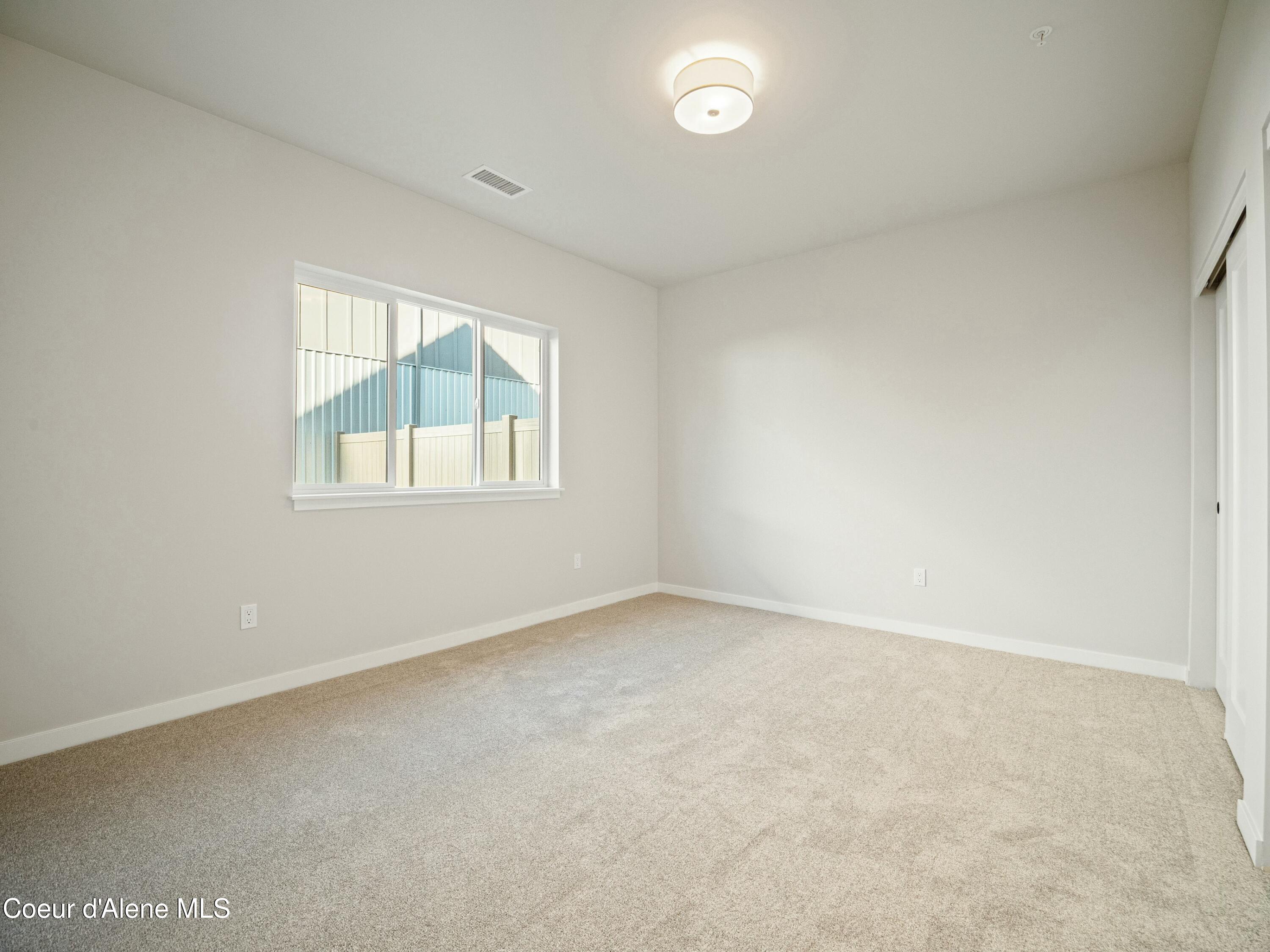 1033 E Railroad Ave, Post Falls, Idaho image 13