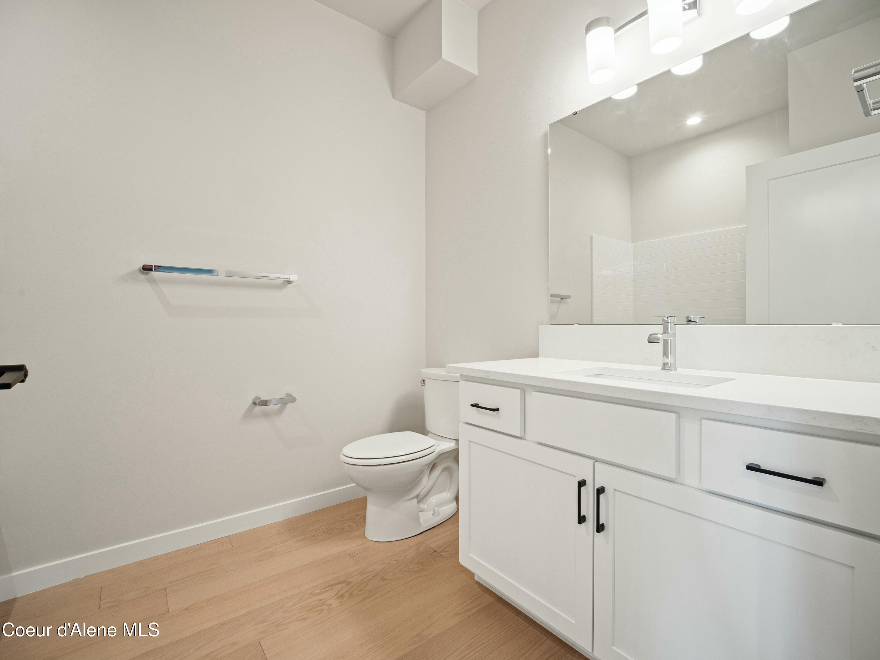 1033 E Railroad Ave, Post Falls, Idaho image 10