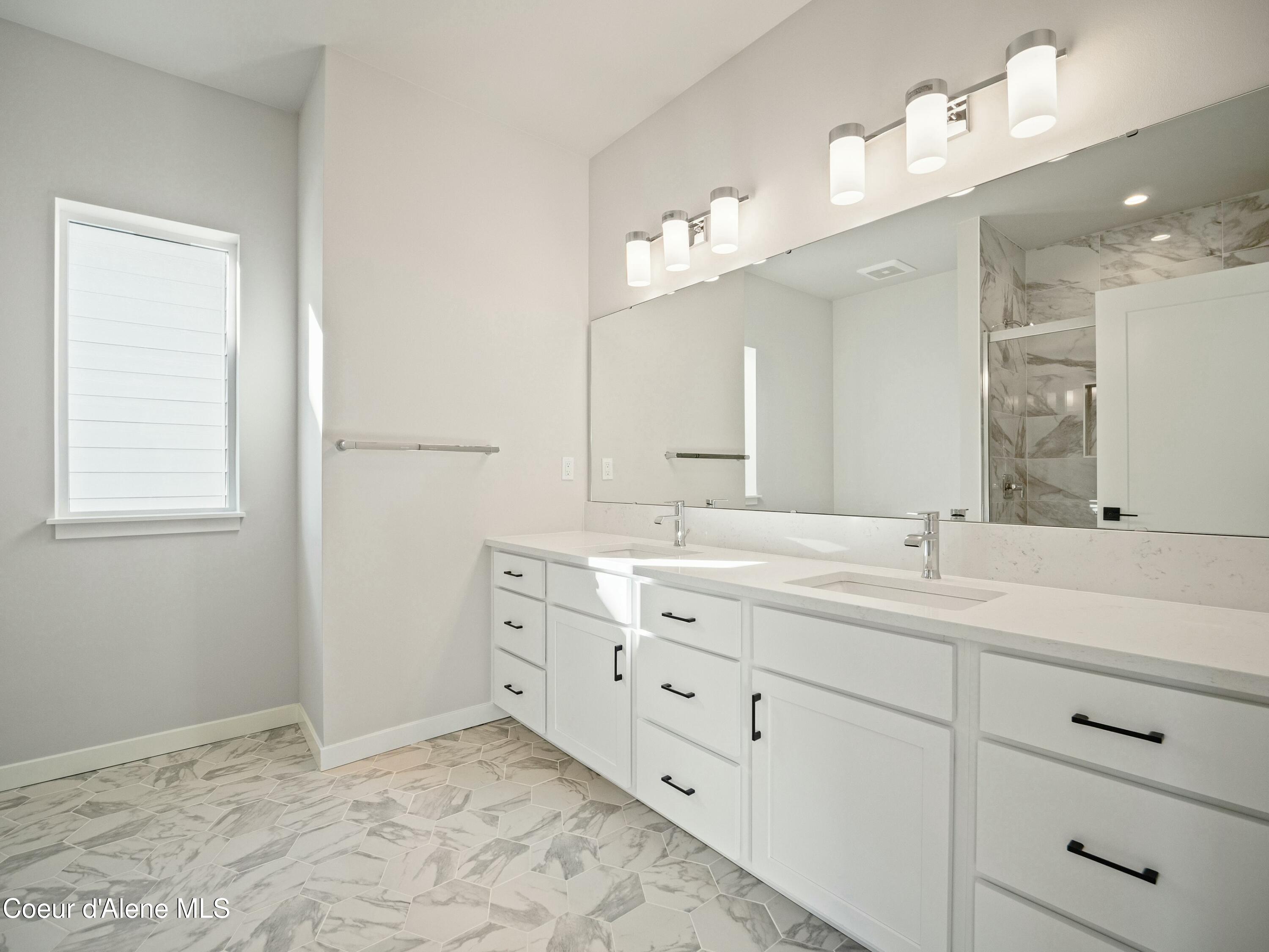 1033 E Railroad Ave, Post Falls, Idaho image 26