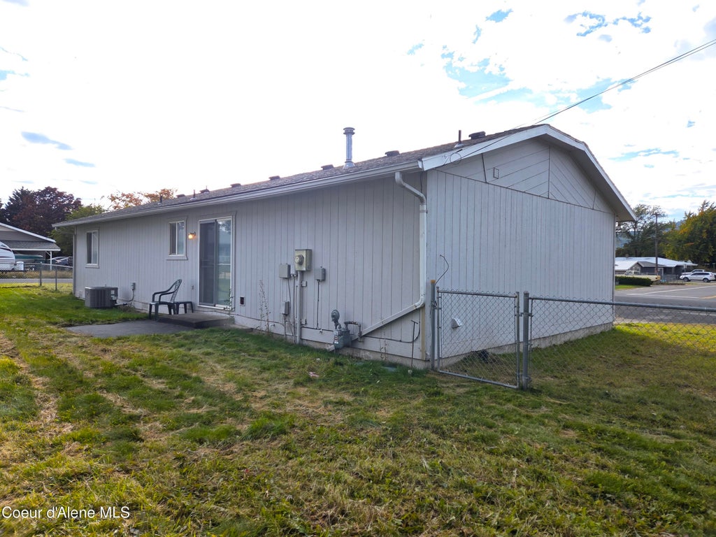 Photo of 302 12th AVE, Post Falls, ID 83854 (MLS # 26-9870)
