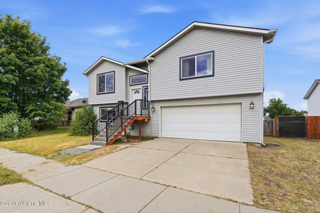Photo of 475 Megan St, Post Falls, ID 83854 (MLS # 26-6321)