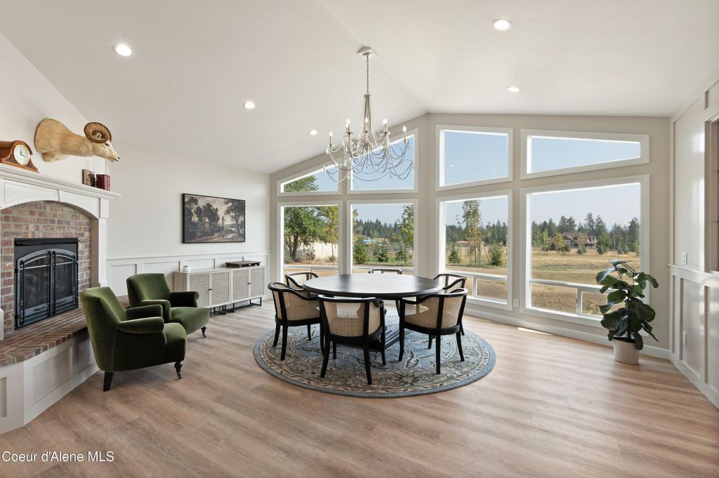 Photo of 8575 Haystack Ln, Coeur dAlene, ID 83814 (MLS # 25-9748)