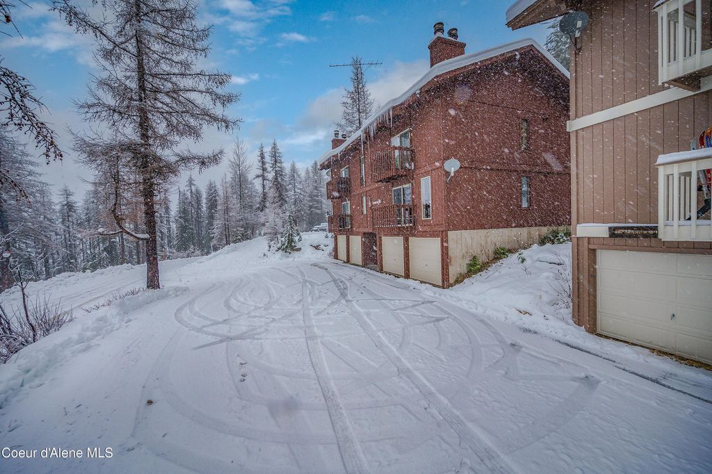 Photo of 14 Flurry Ct #14, Sandpoint, ID 83864 (MLS # 25-11441)