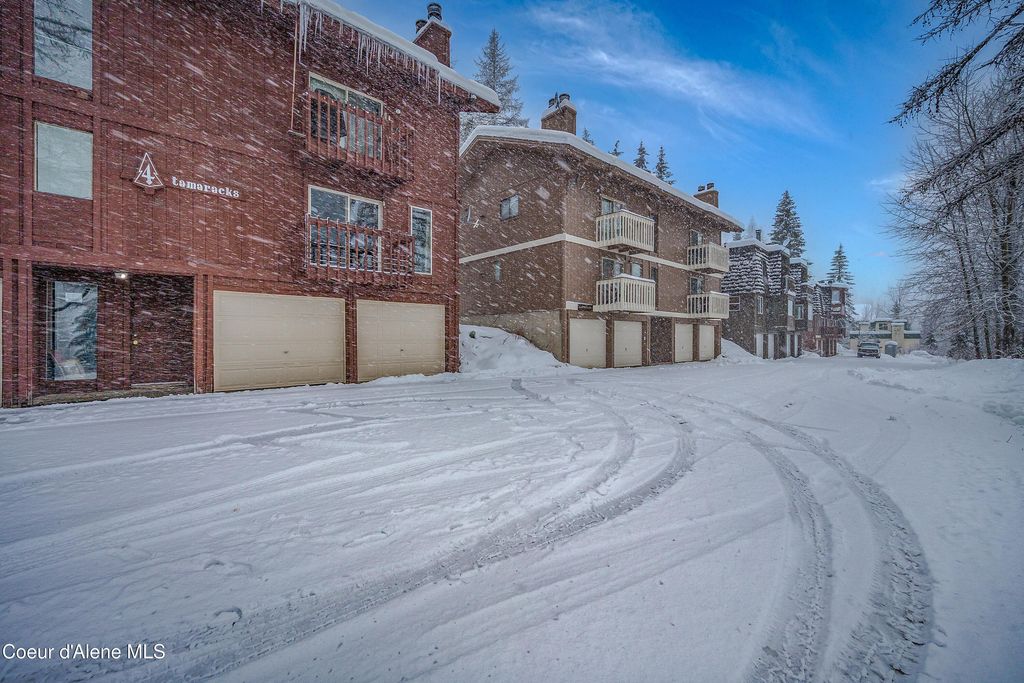 Photo of 14 Flurry Ct #14, Sandpoint, ID 83864 (MLS # 25-11441)