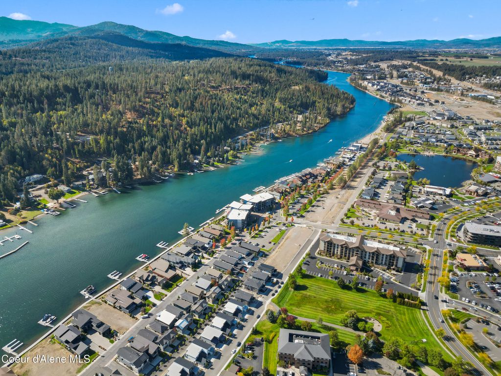 Photo of 1884 Bellerive LN #UNIT 306, Coeur dAlene, ID 83814 (MLS # 26-5466)