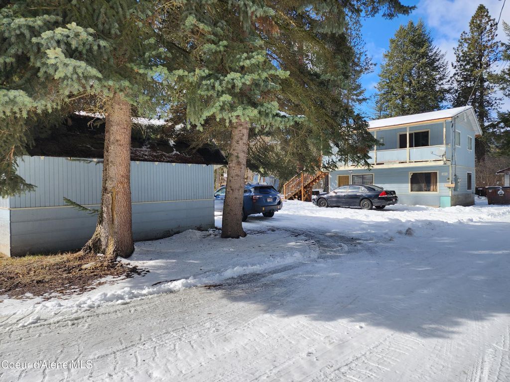 Photo of 1004 Boylan Ave, Pinehurst, ID 83850 (MLS # 25-1435)