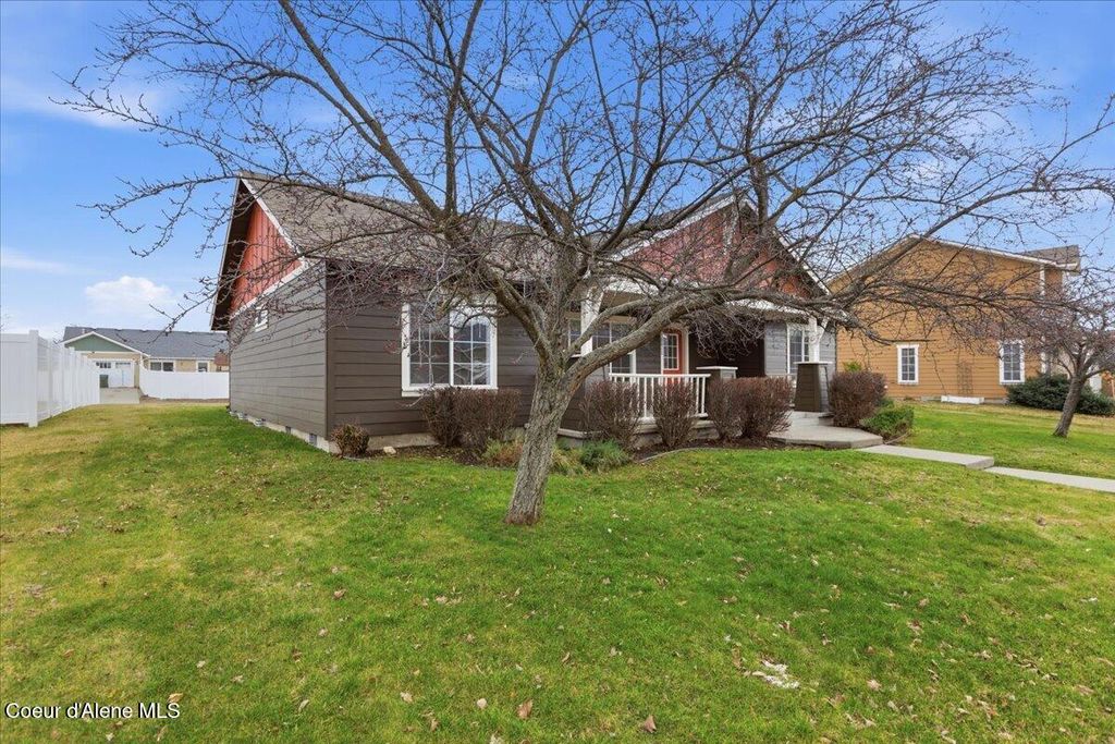 Photo of 6810 Soldier Creek Creek, Rathdrum, ID 83858 (MLS # 26-2180)