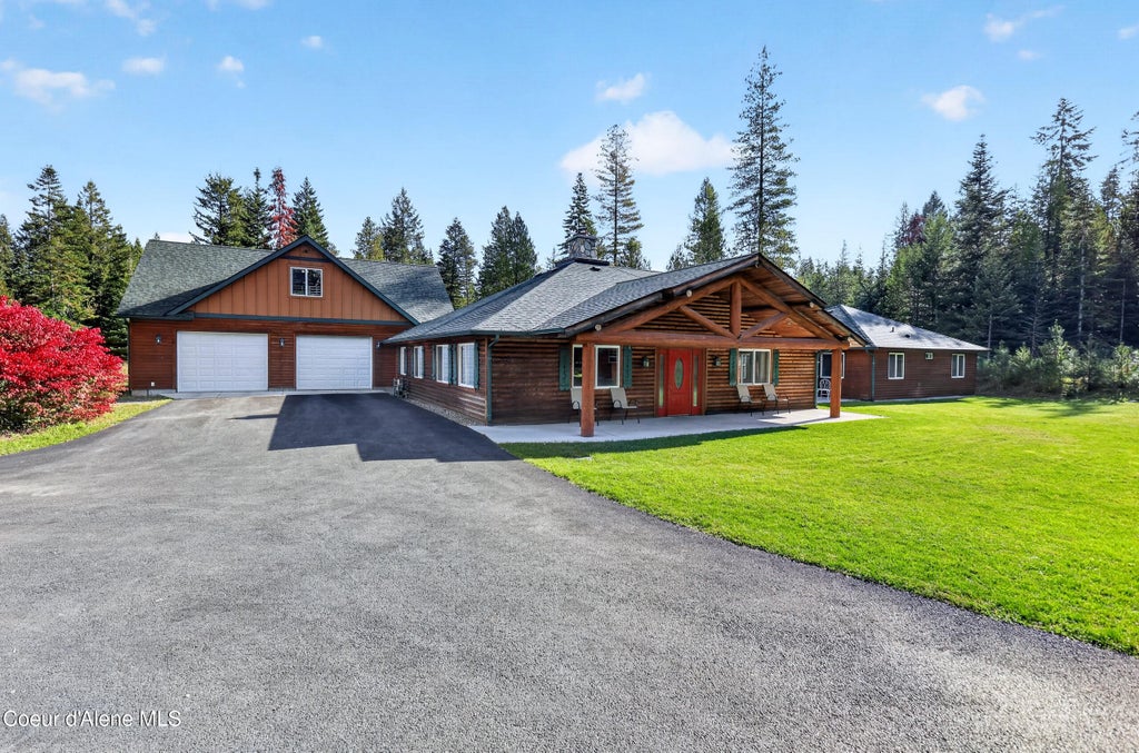 Photo of 18209 Cedar Grove Grove, Hayden, ID 83835 (MLS # 26-10313)