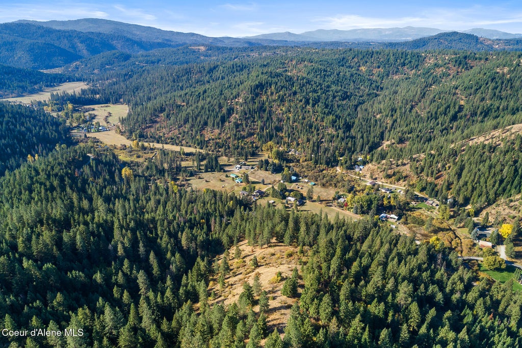 Photo of NKA Wolfs Lodge Lodge, Coeur dAlene, ID 83814 (MLS # 26-5495)