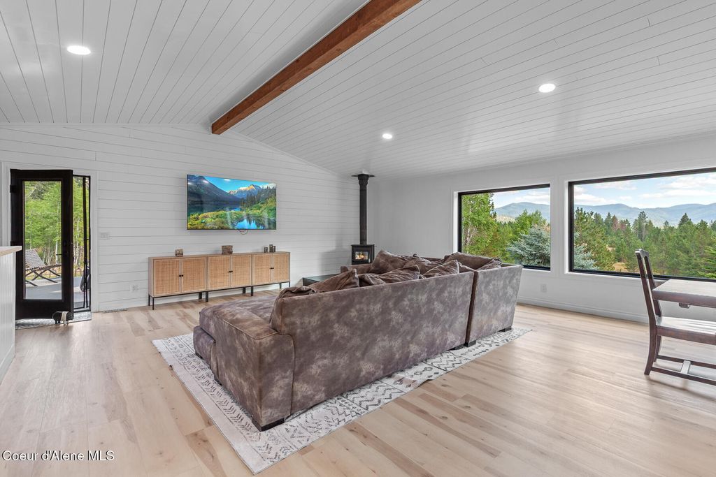 Photo of 16155 BUCKHORN Rd, Hayden, ID 83835 (MLS # 25-8614)