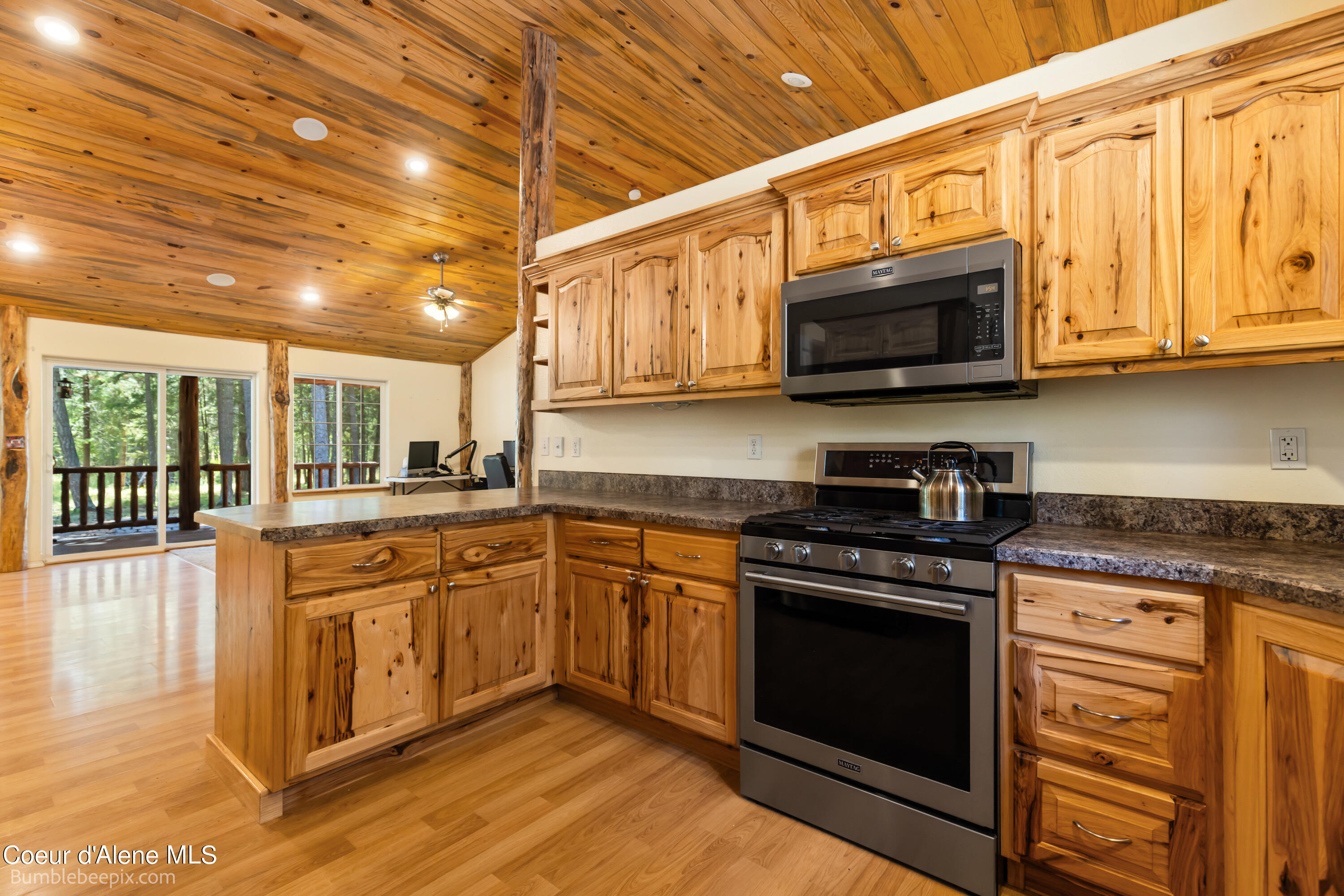 Moyie Springs, Idaho 83845, United States, 5 Bedrooms Bedrooms, ,3 BathroomsBathrooms,Residential,Pending,49904