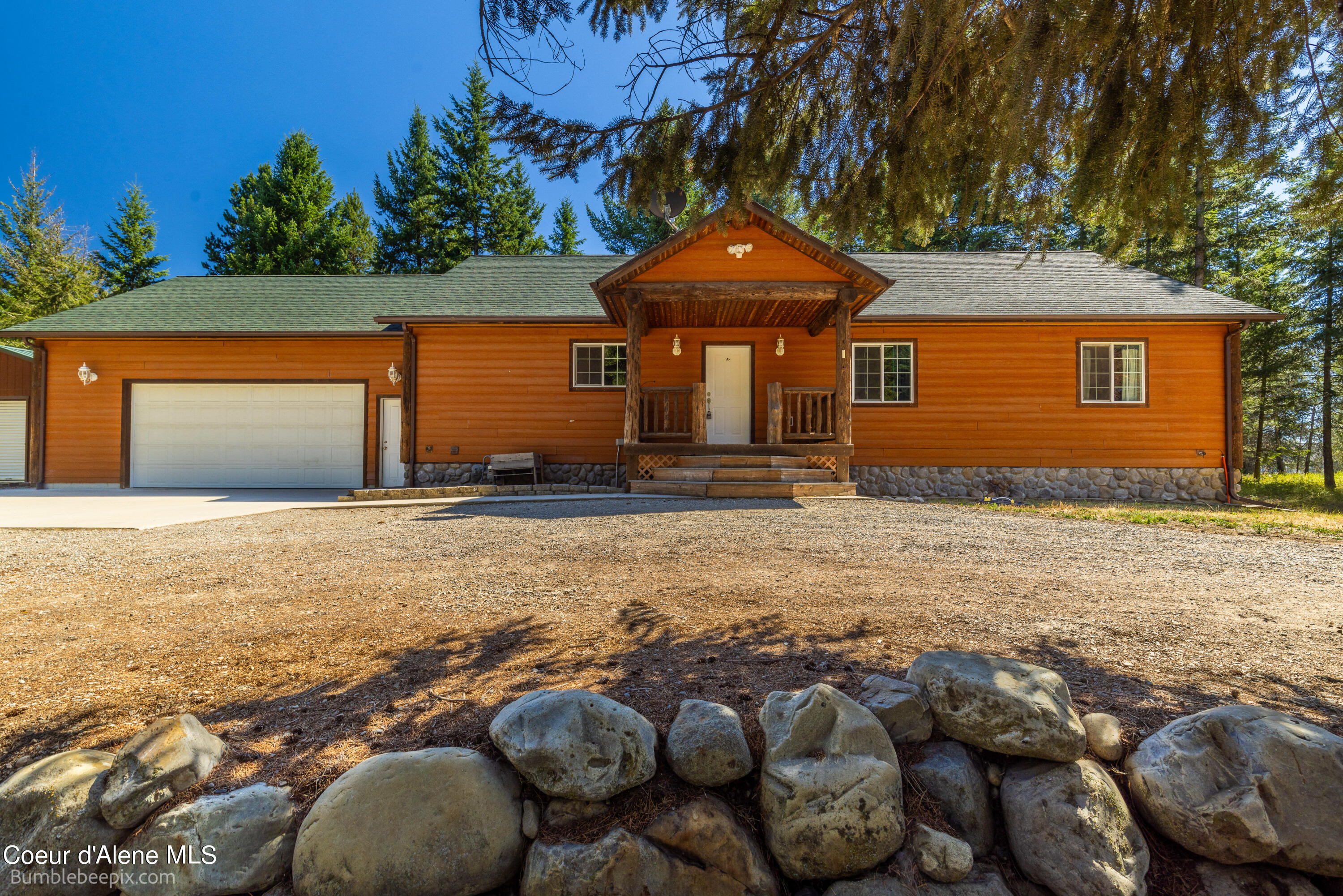 Moyie Springs, Idaho 83845, United States, 5 Bedrooms Bedrooms, ,3 BathroomsBathrooms,Residential,Pending,49904