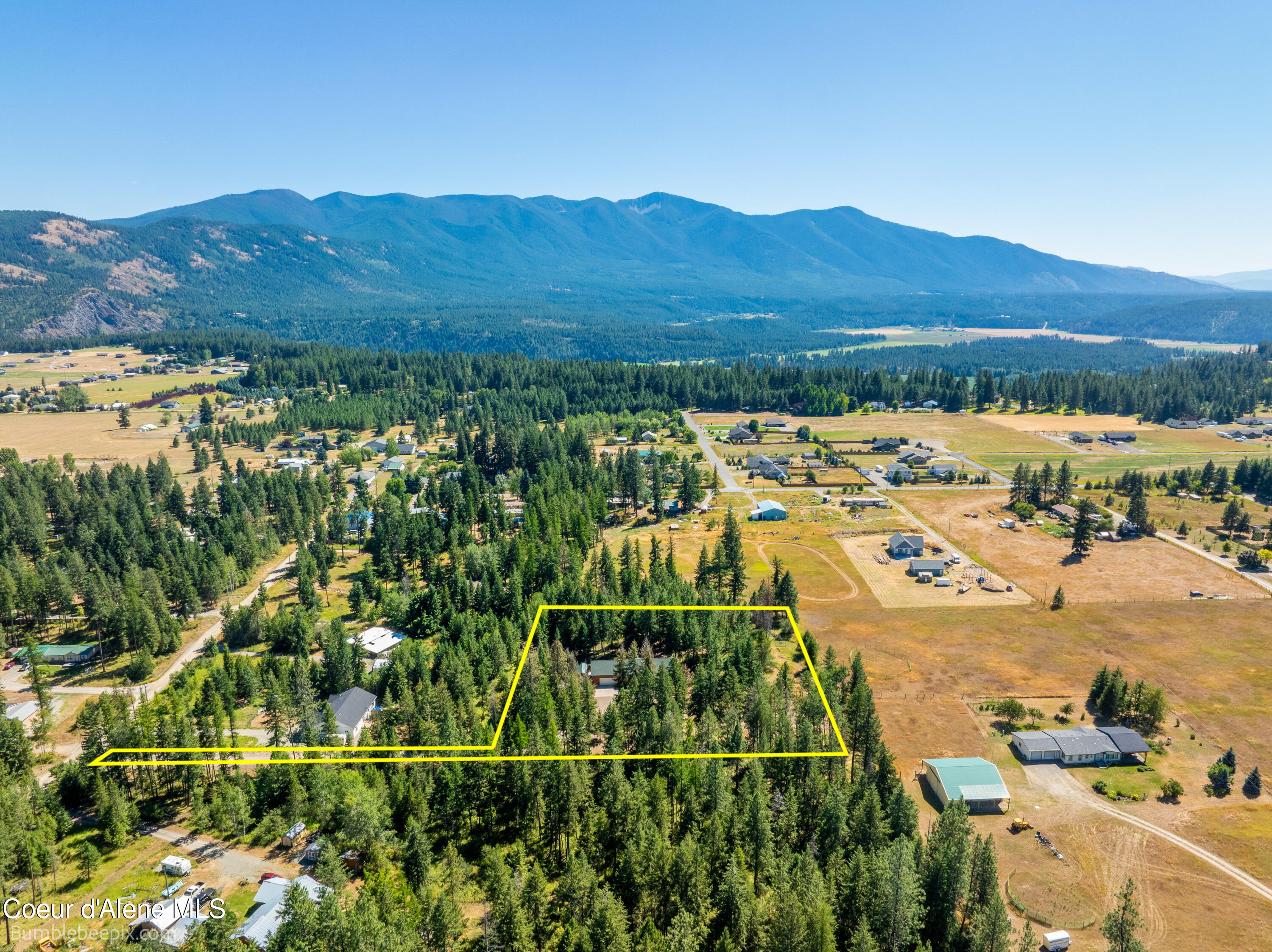 Moyie Springs, Idaho 83845, United States, 5 Bedrooms Bedrooms, ,3 BathroomsBathrooms,Residential,Pending,49904