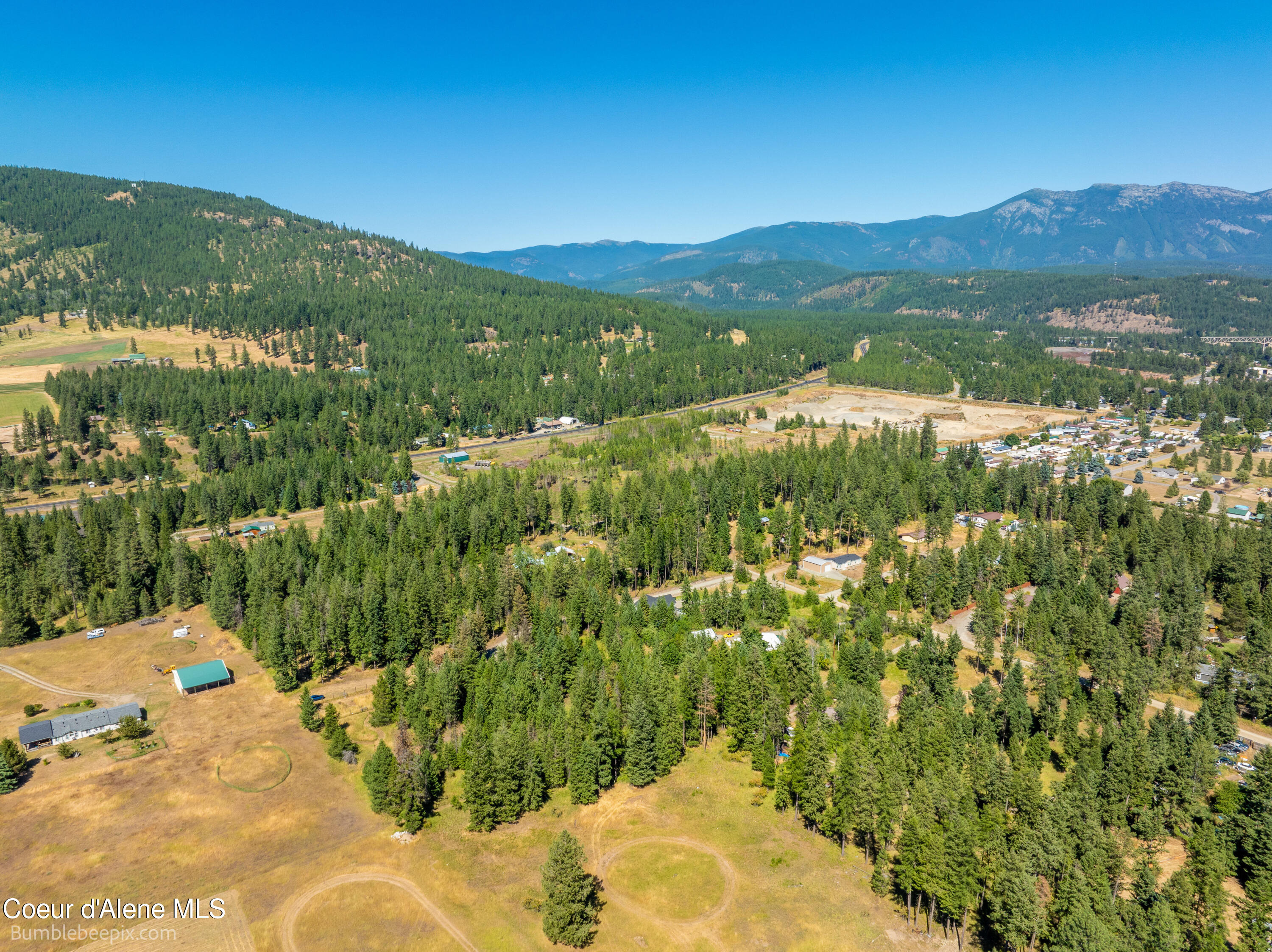 Moyie Springs, Idaho 83845, United States, 5 Bedrooms Bedrooms, ,3 BathroomsBathrooms,Residential,Pending,49904