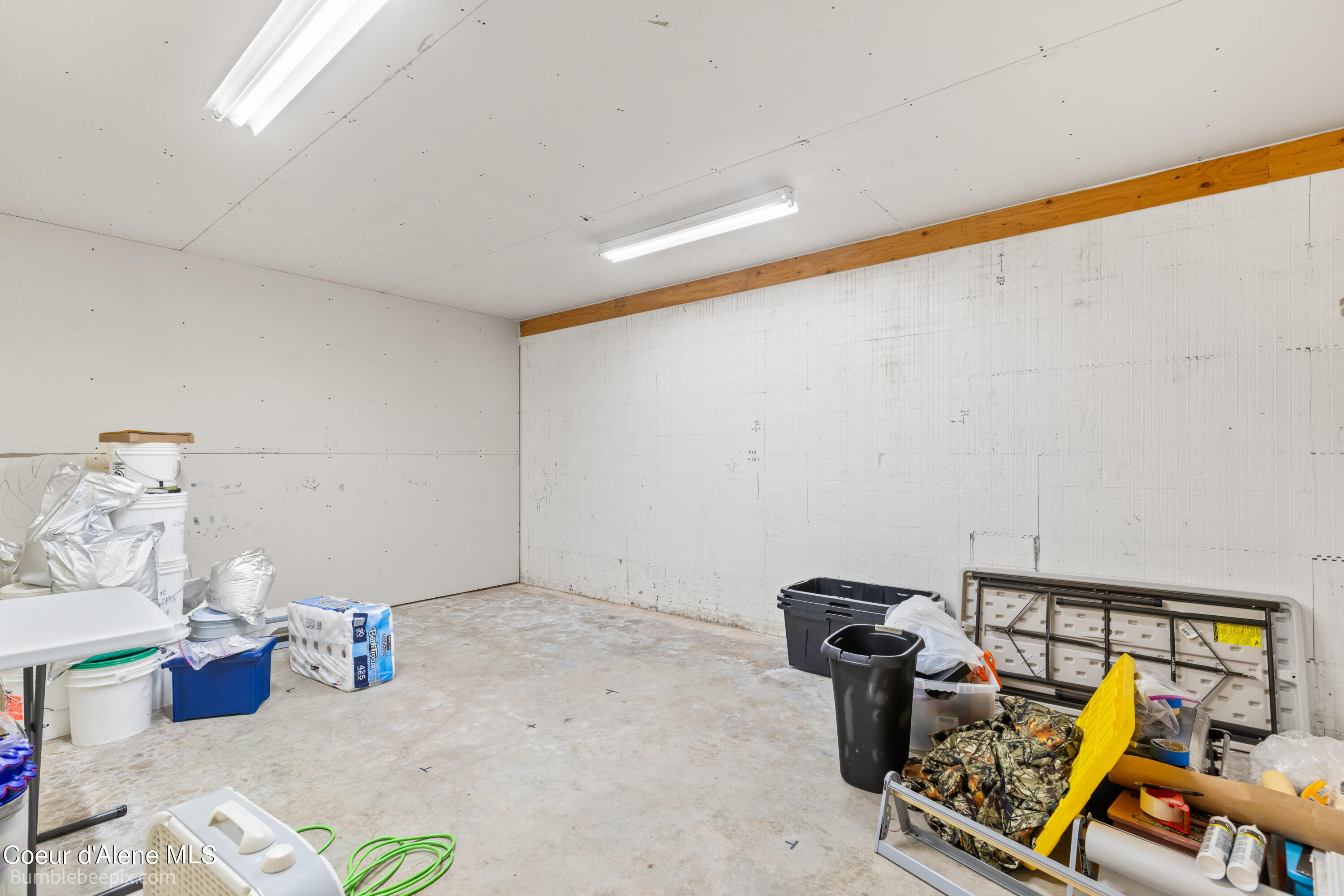 Moyie Springs, Idaho 83845, United States, 5 Bedrooms Bedrooms, ,3 BathroomsBathrooms,Residential,Pending,49904