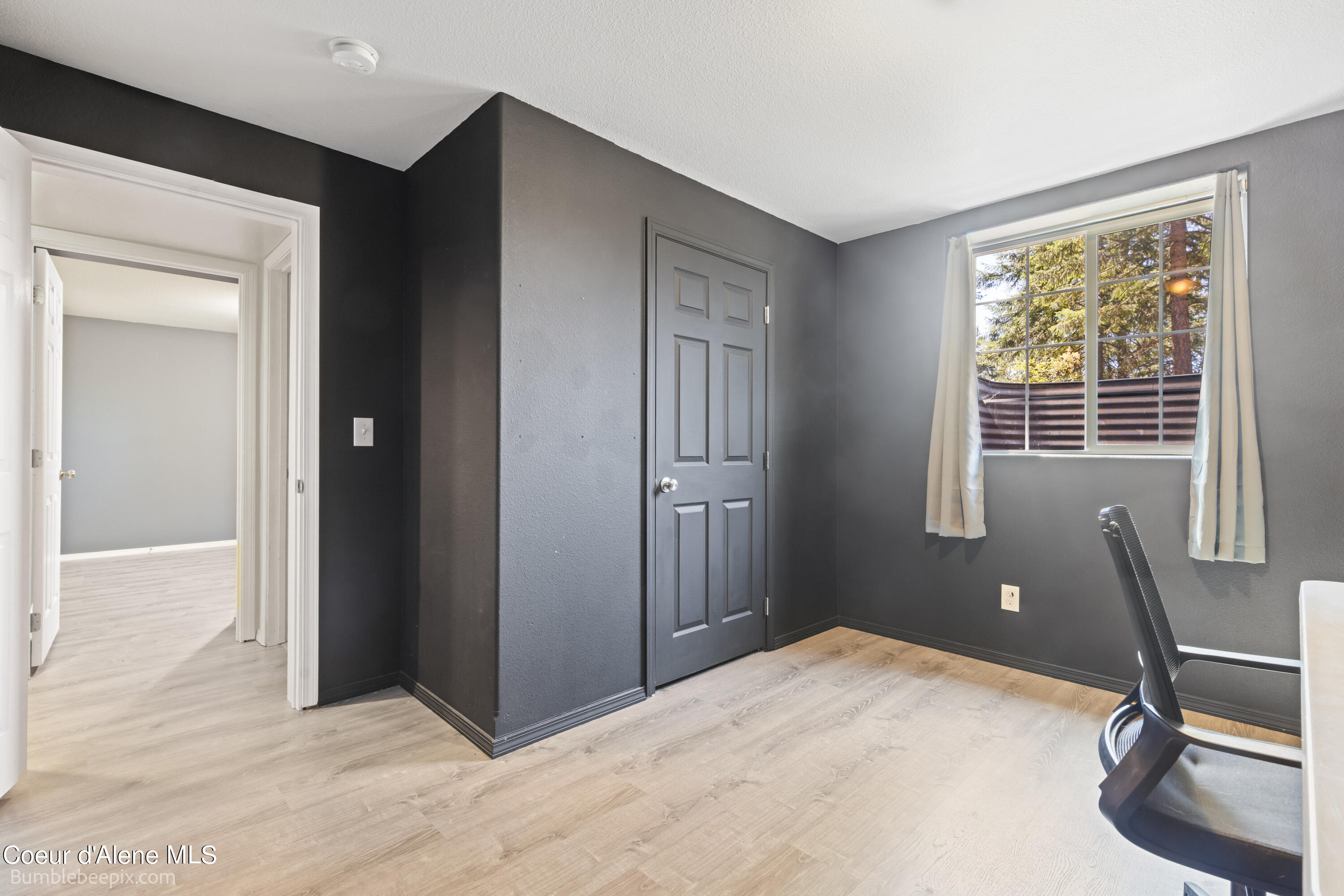 Moyie Springs, Idaho 83845, United States, 5 Bedrooms Bedrooms, ,3 BathroomsBathrooms,Residential,Pending,49904