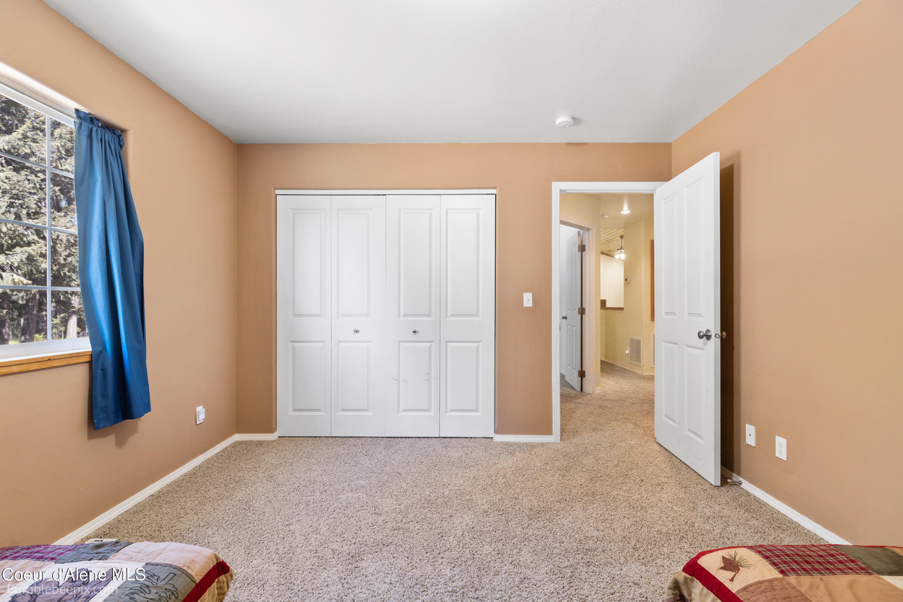 Moyie Springs, Idaho 83845, United States, 5 Bedrooms Bedrooms, ,3 BathroomsBathrooms,Residential,Pending,49904