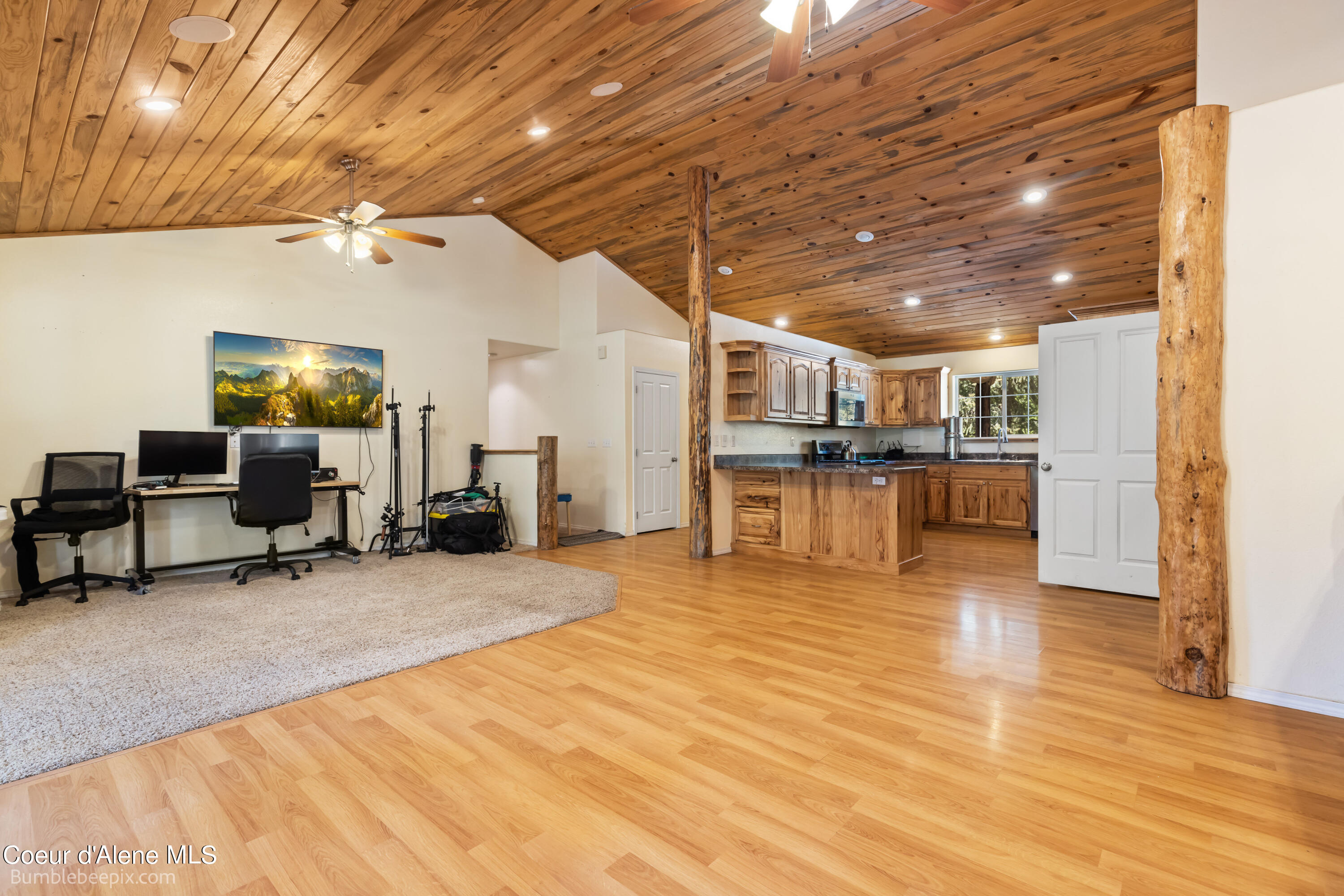 Moyie Springs, Idaho 83845, United States, 5 Bedrooms Bedrooms, ,3 BathroomsBathrooms,Residential,Pending,49904