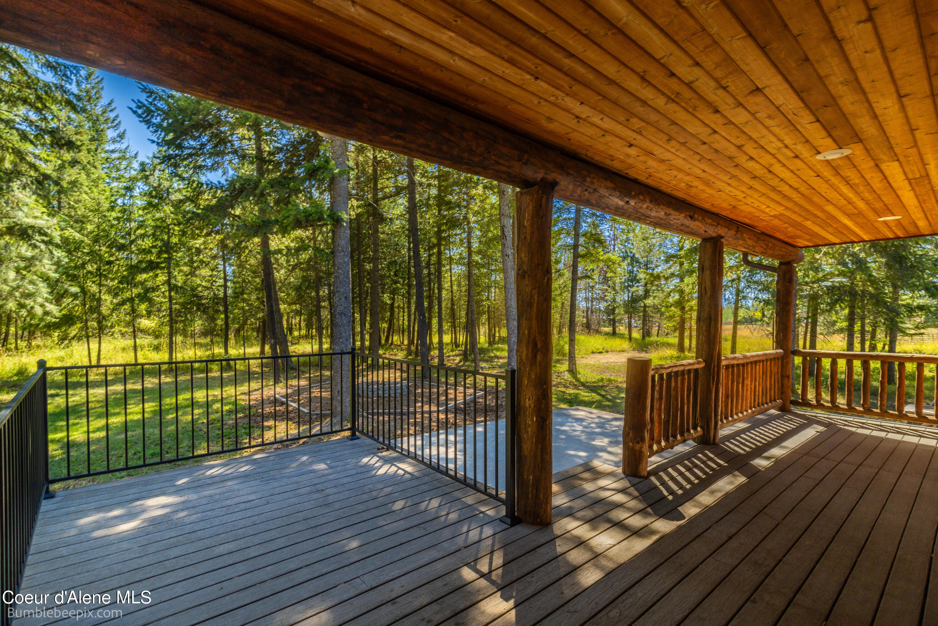 Moyie Springs, Idaho 83845, United States, 5 Bedrooms Bedrooms, ,3 BathroomsBathrooms,Residential,Pending,49904