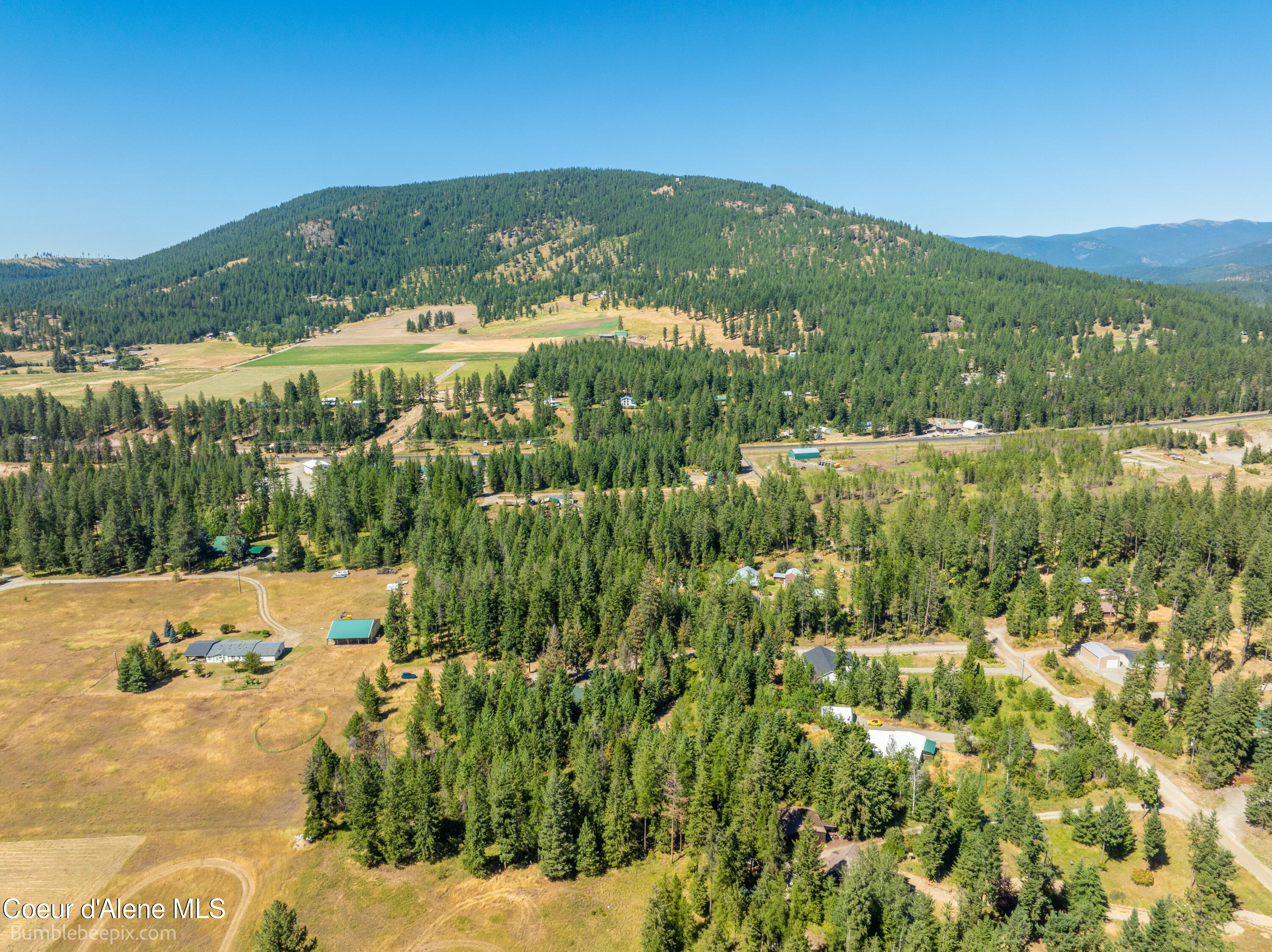 Moyie Springs, Idaho 83845, United States, 5 Bedrooms Bedrooms, ,3 BathroomsBathrooms,Residential,Pending,49904