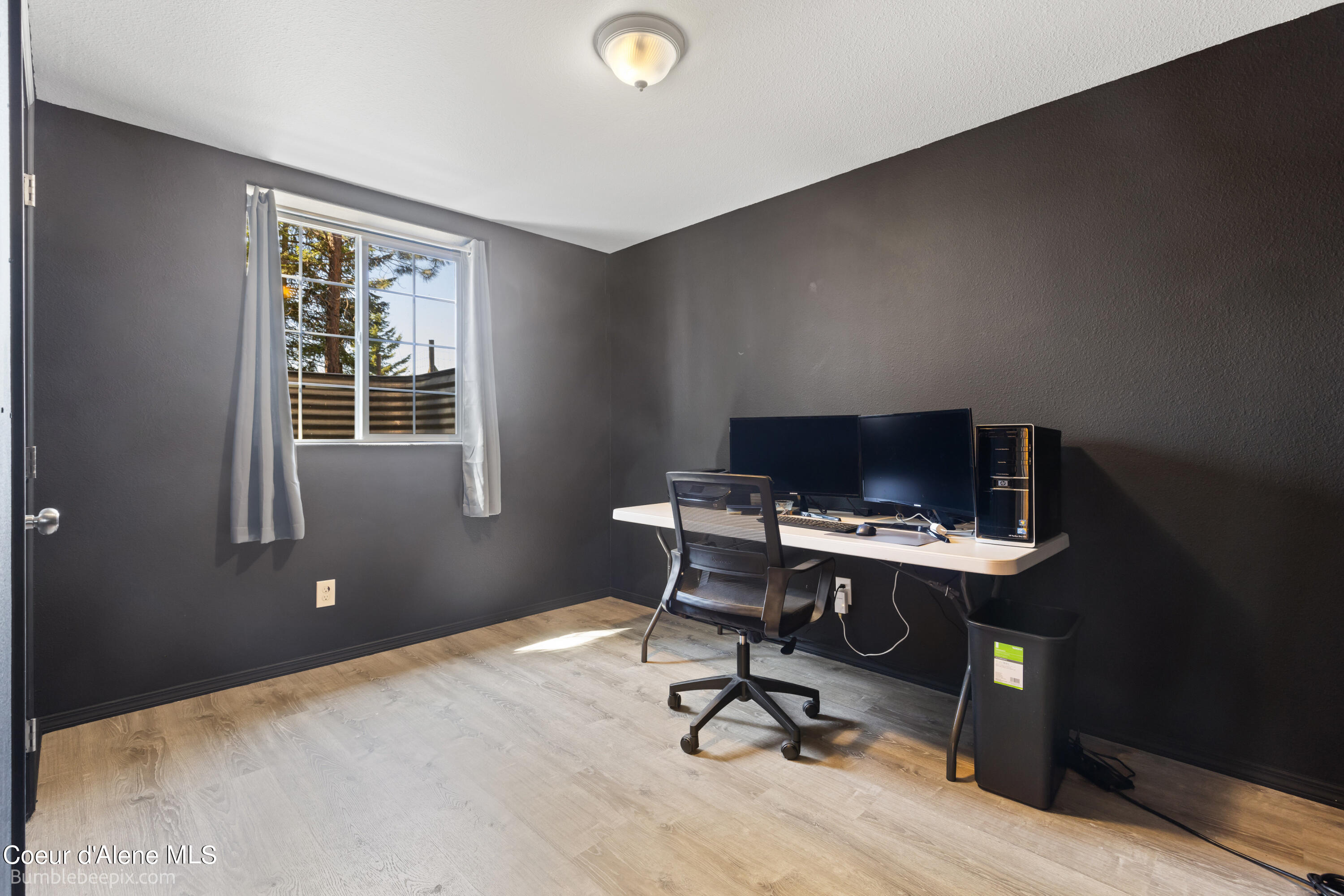 Moyie Springs, Idaho 83845, United States, 5 Bedrooms Bedrooms, ,3 BathroomsBathrooms,Residential,Pending,49904