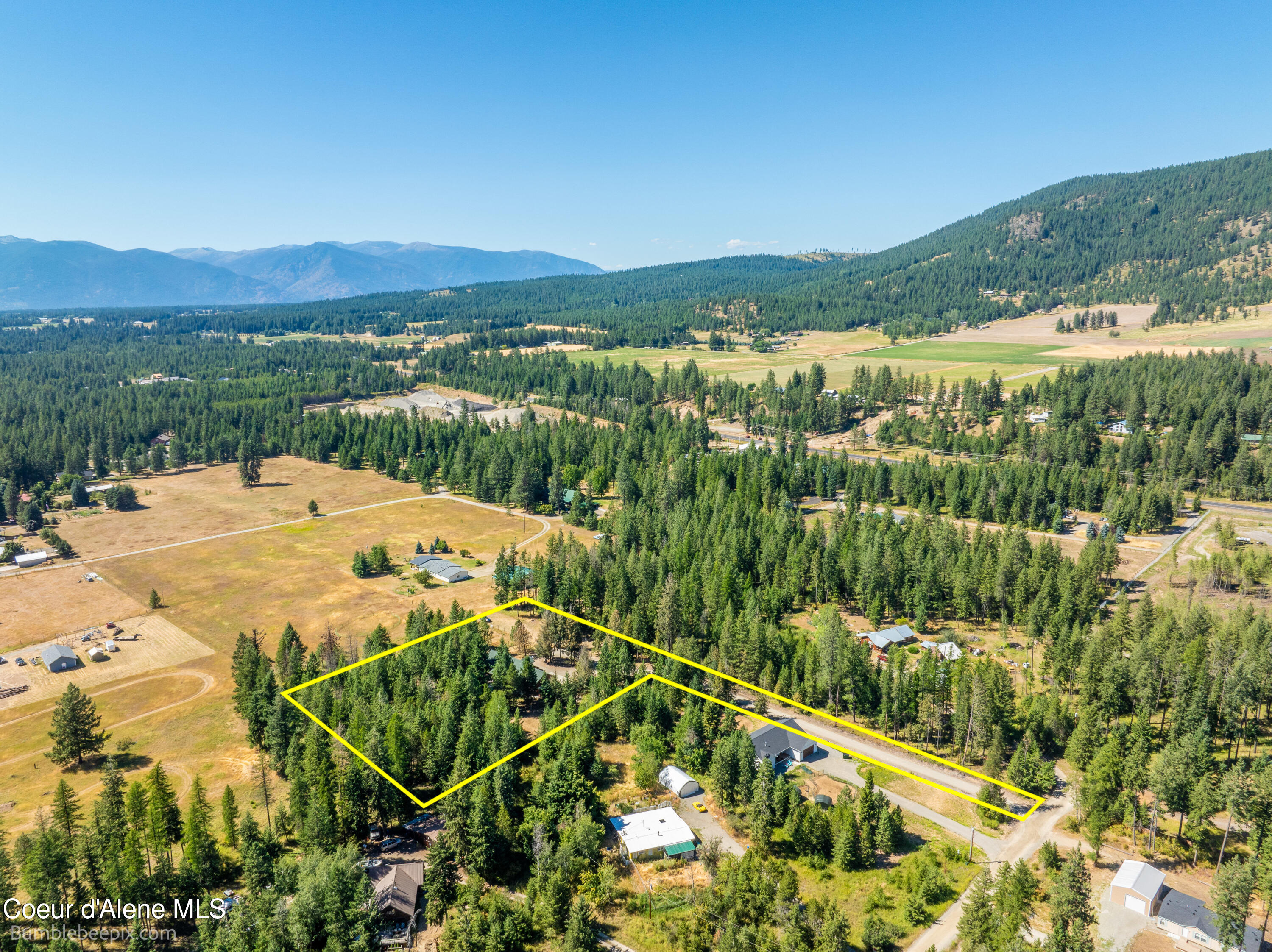 Moyie Springs, Idaho 83845, United States, 5 Bedrooms Bedrooms, ,3 BathroomsBathrooms,Residential,Pending,49904