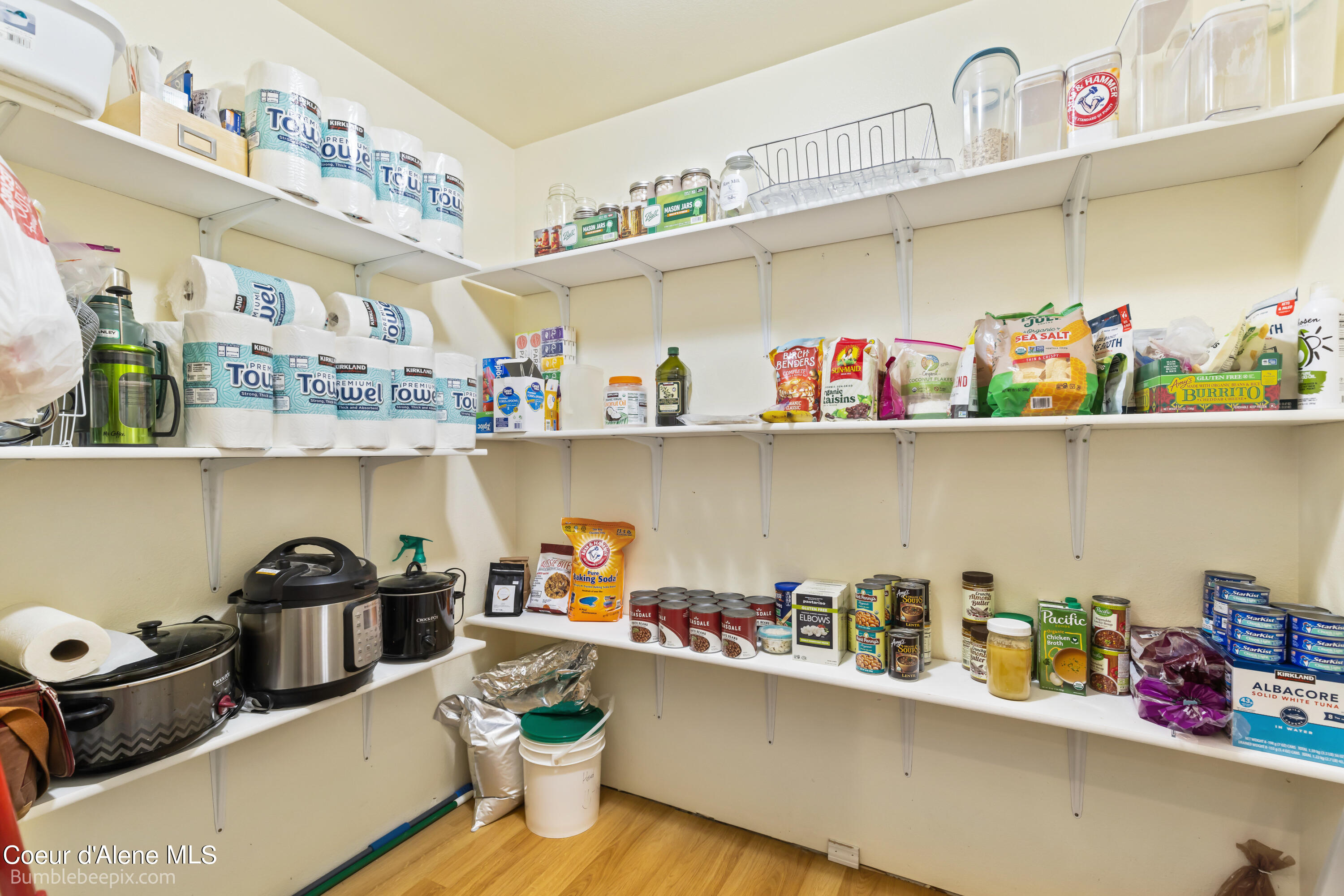 Moyie Springs, Idaho 83845, United States, 5 Bedrooms Bedrooms, ,3 BathroomsBathrooms,Residential,Pending,49904