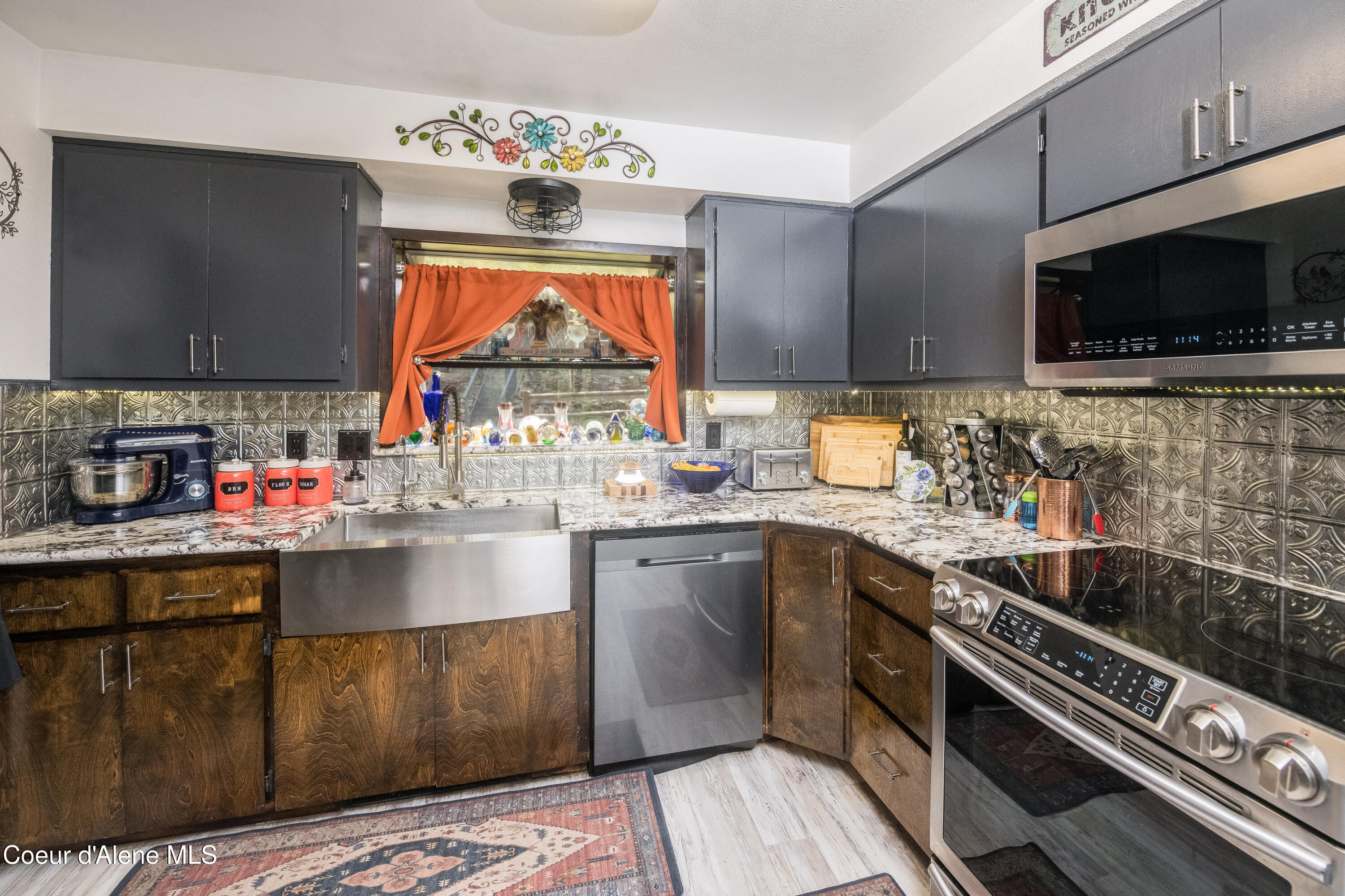 268 Gold Coin Ln, Sagle, Alaska image 14