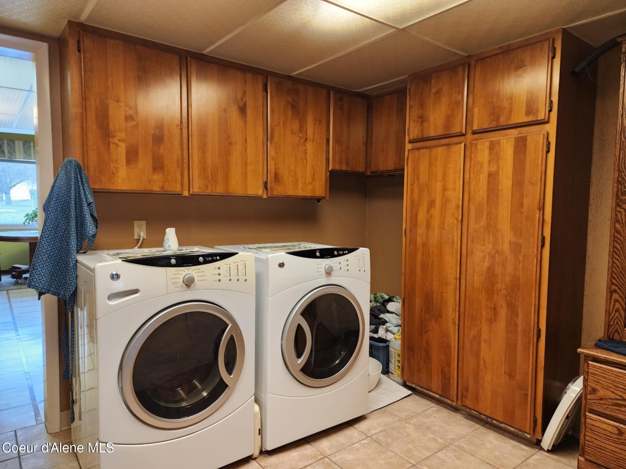 216 W Oak Ave, Osburn, Idaho image 8