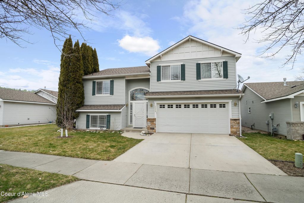 Photo of 2899 Versailles Dr, Coeur dAlene, ID 83815 (MLS # 26-1846)