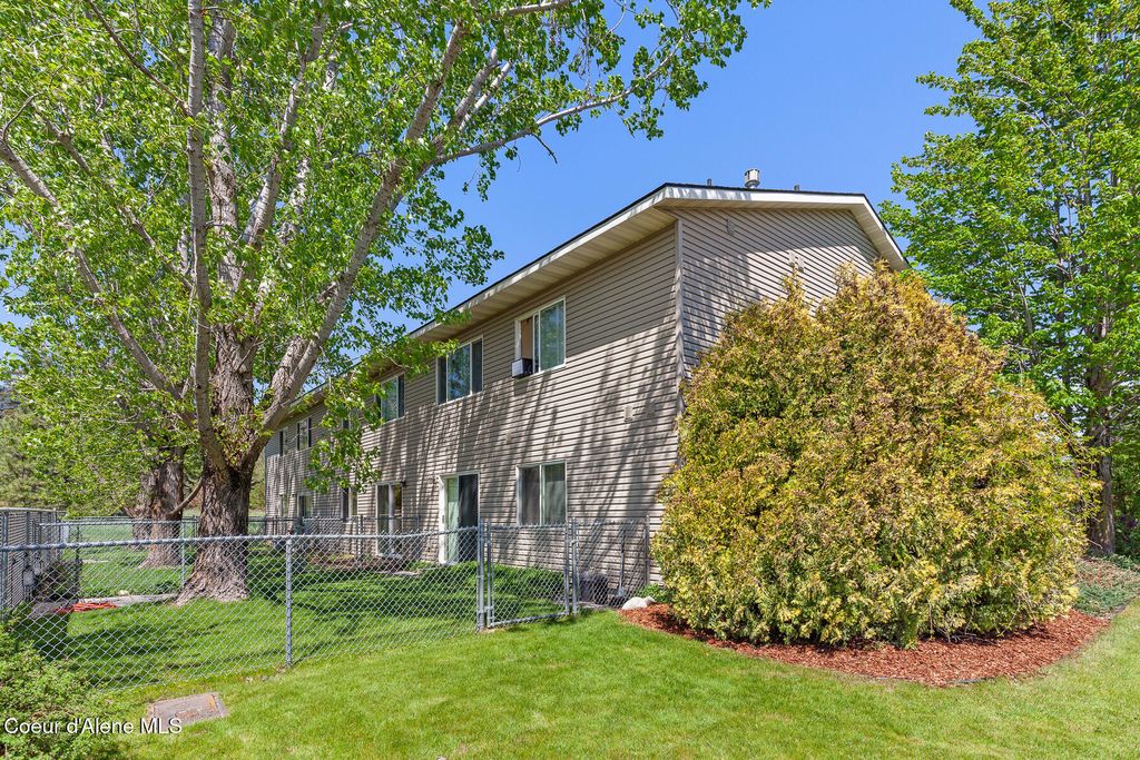 Photo of 7005 Timberline St, Rathdrum, ID 83858 (MLS # 26-2471)