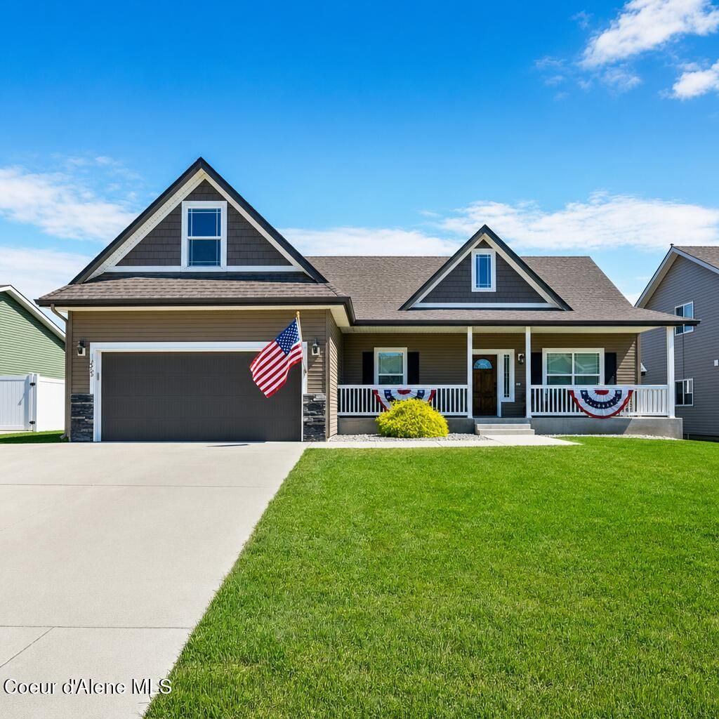 Photo of 12409 Wellington Ave, Post Falls, ID 83854 (MLS # 26-4256)