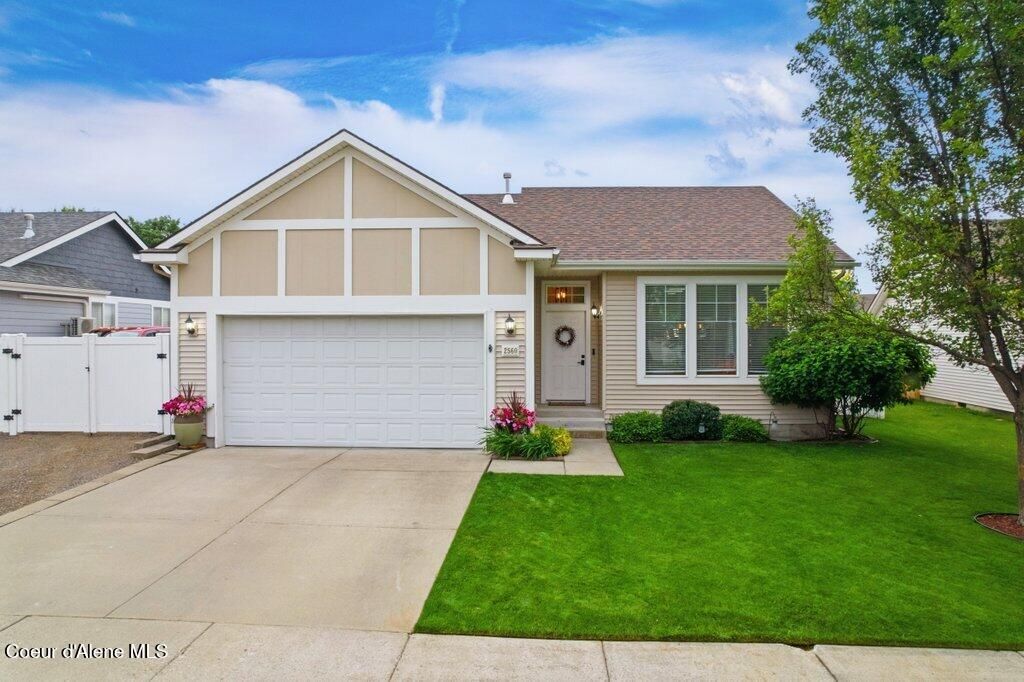 Photo of 2560 Elmwood DR, Coeur dAlene, ID 83815 (MLS # 26-6678)
