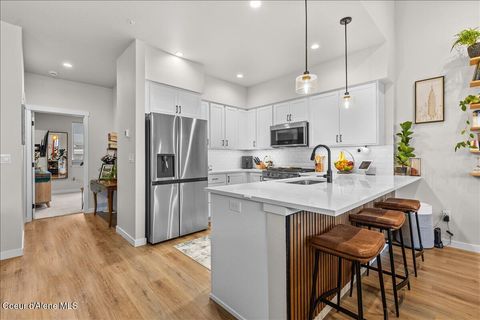 Photo of 930 Railroad Ave, Post Falls, ID 83854 (MLS # 26-471)