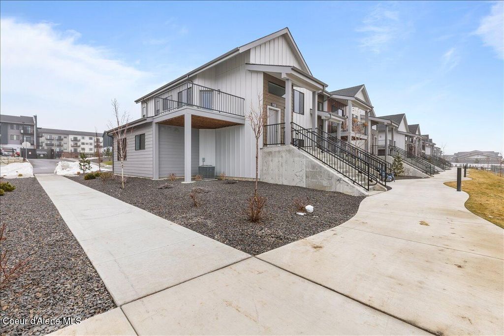 Photo of 930 Railroad Ave, Post Falls, ID 83854 (MLS # 26-471)