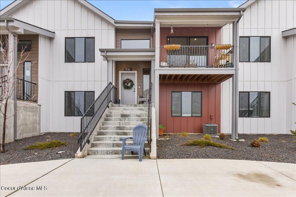Photo of 930 Railroad Ave, Post Falls, ID 83854 (MLS # 26-471)