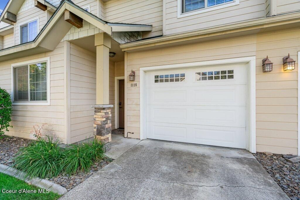 Photo of 1118 Willow Lake Lake, Coeur dAlene, ID 83815 (MLS # 25-11254)